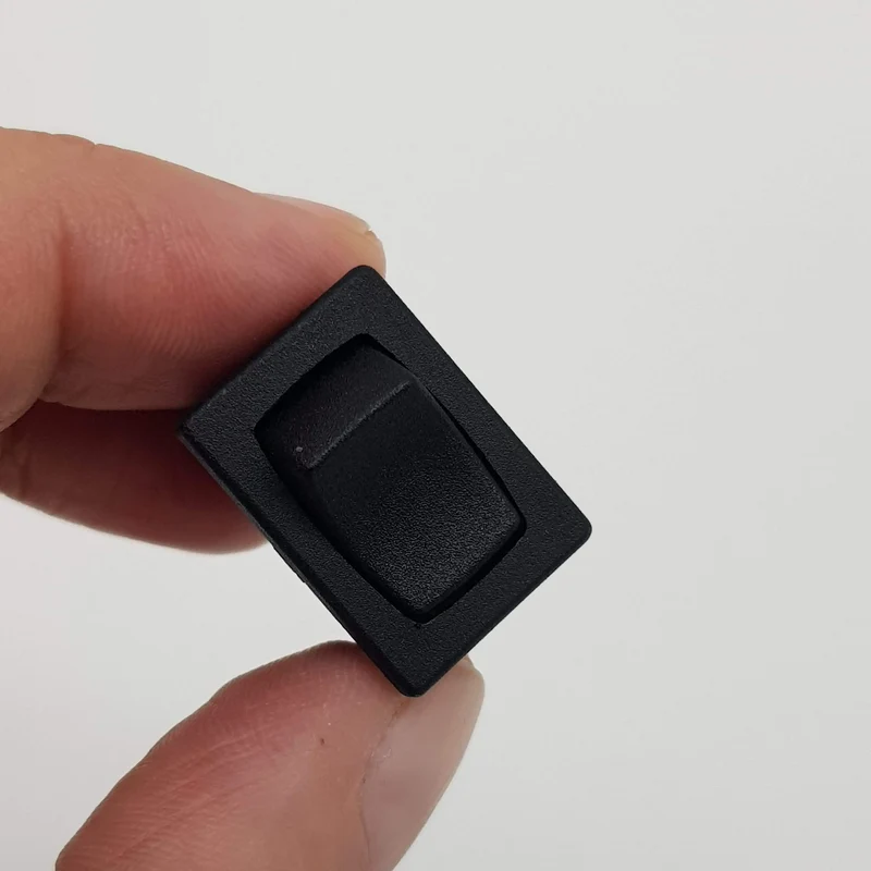 Pulsante basculante 6a 1 polo per ferri da stiro Micromic