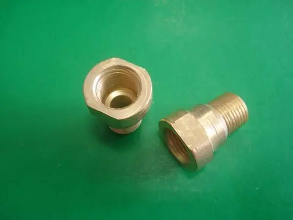 Adattatore pressostato per generatore vapore Lelit f/m-1/8 pg024n