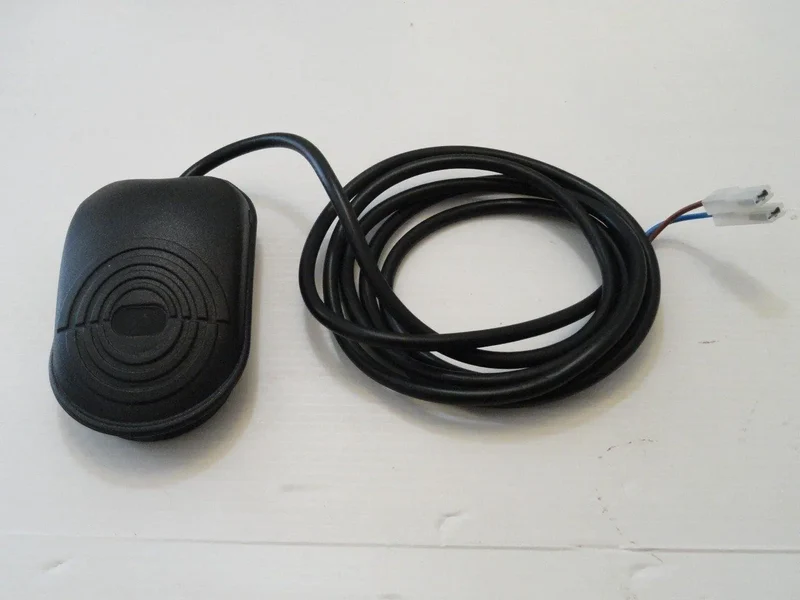 Pedale Ergonomico con 2 Cavi per Assi da Stiro AST100 - Controllo Aspirazione