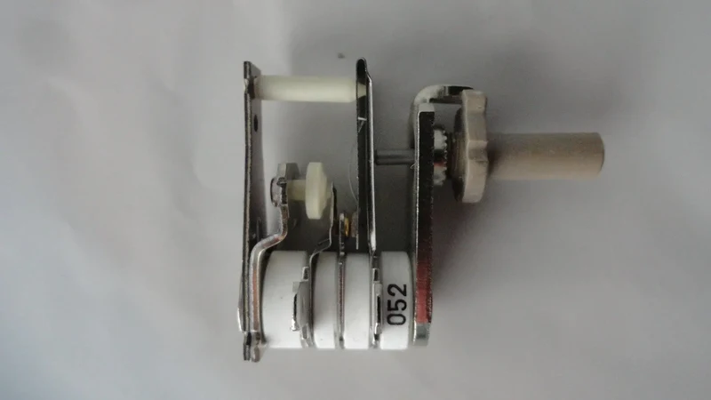 Termostato ferro reg 220° 10a-230 per stirella simac De Longhi