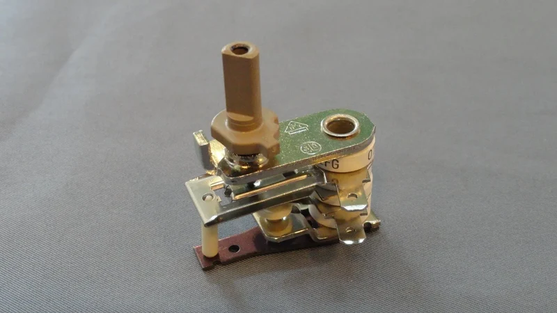 Termostato ferro reg 220° 10a-230 per stirella simac De Longhi