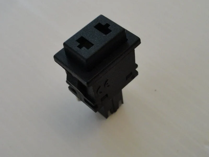 Interruttore push unipolare 2 contatti t.tl392 a1 Ariete