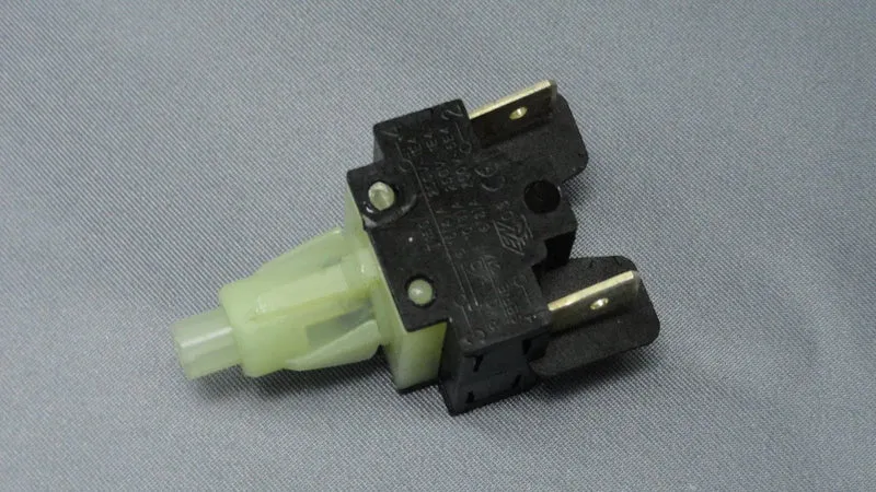 Interruttore bipolare rold serie cm stiromatic no stop easy Ariete