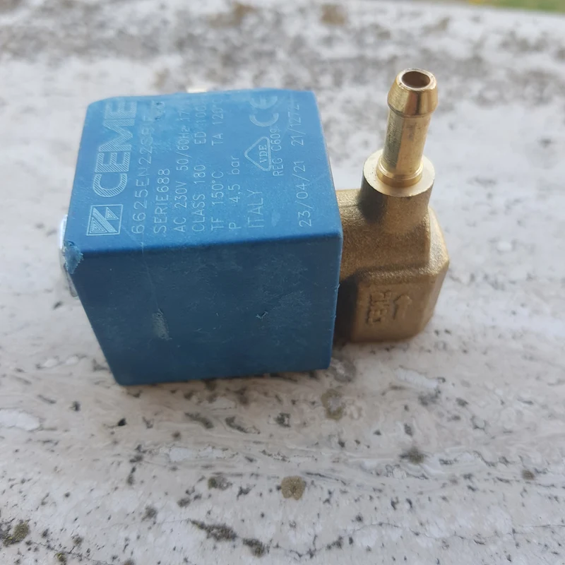 Elettrovalvola femmina da 1-4 7w con portagomma in linea Ceme