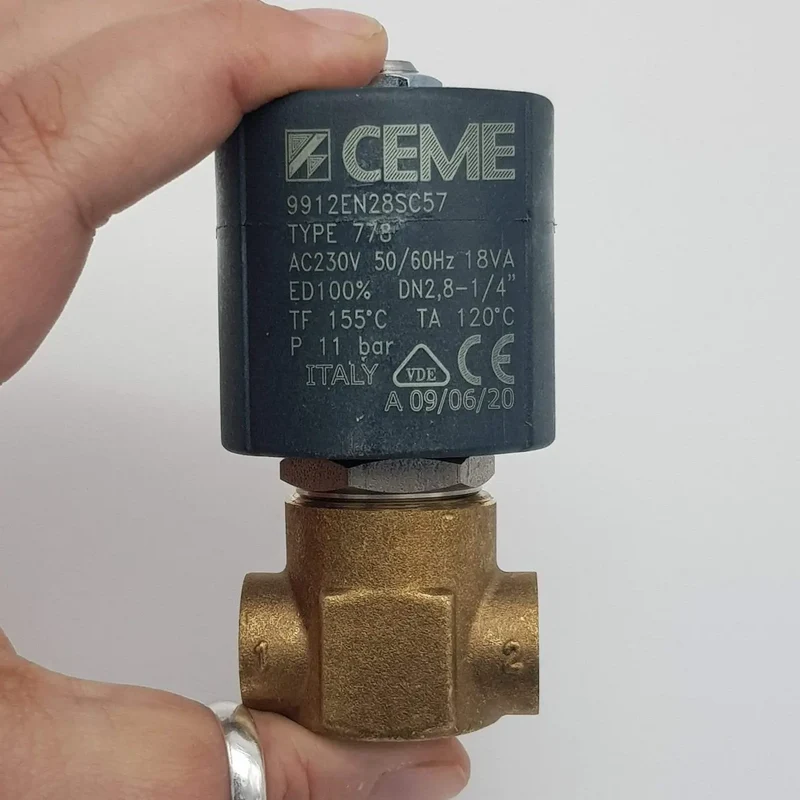 Elettrovalvola bobina gigante attacco femmina femmina in linea 12w 220v professionale Ceme
