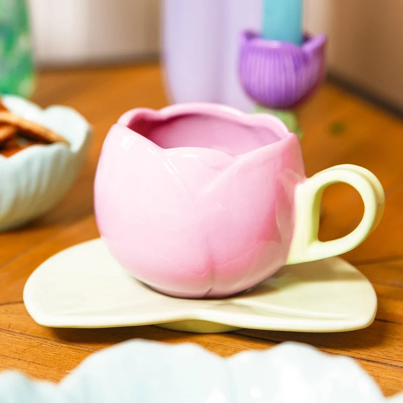 Tulip mug. 300 ml