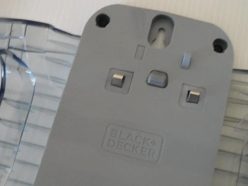Caricabatterie+base aspirapolvere senza filo Black+Decker hvfe2150l+lb+lr