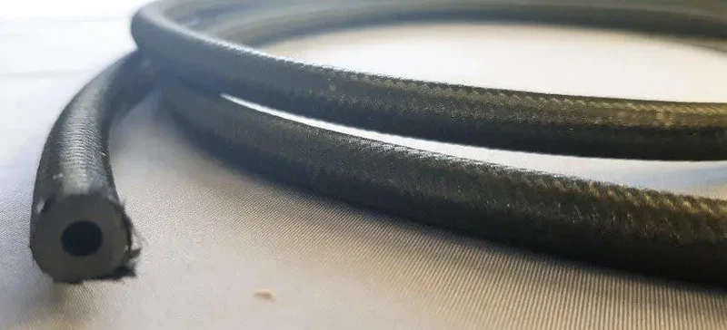 Tubo vapore 4x8.5 calzato nero Unitekno