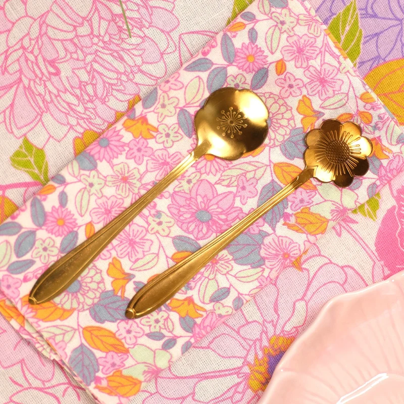 Flower shaped golden spoons - 2 pcs