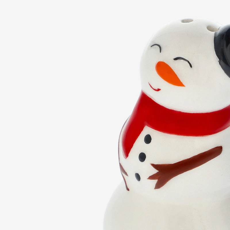 Salt and pepper set
