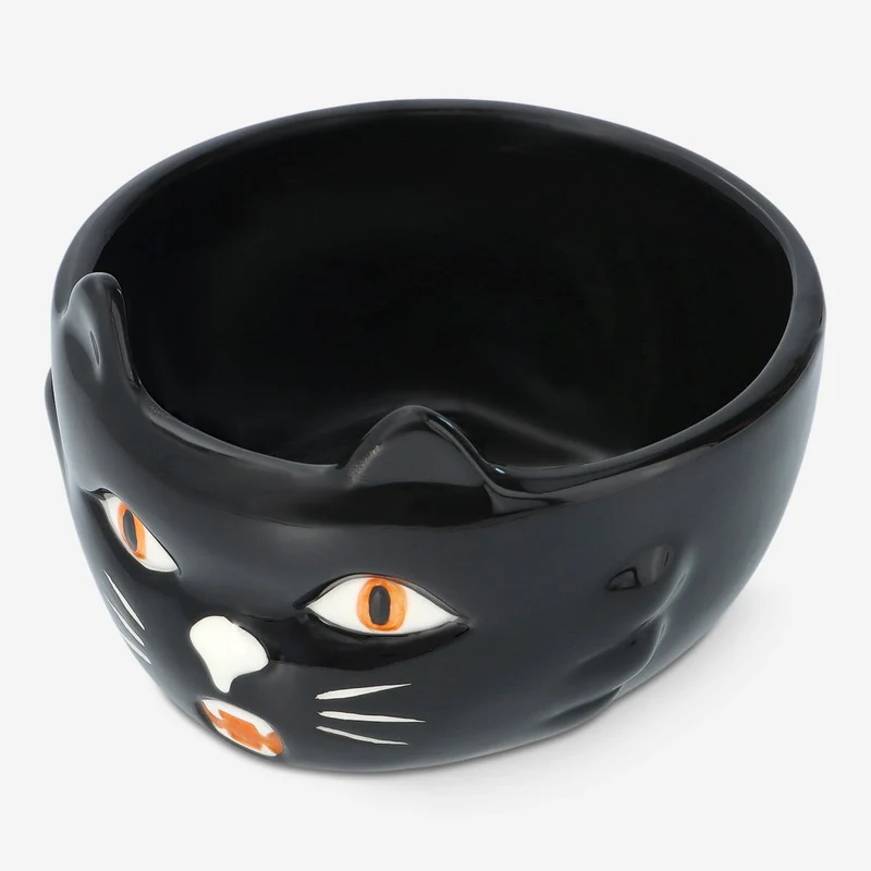 Cat shaped bowl