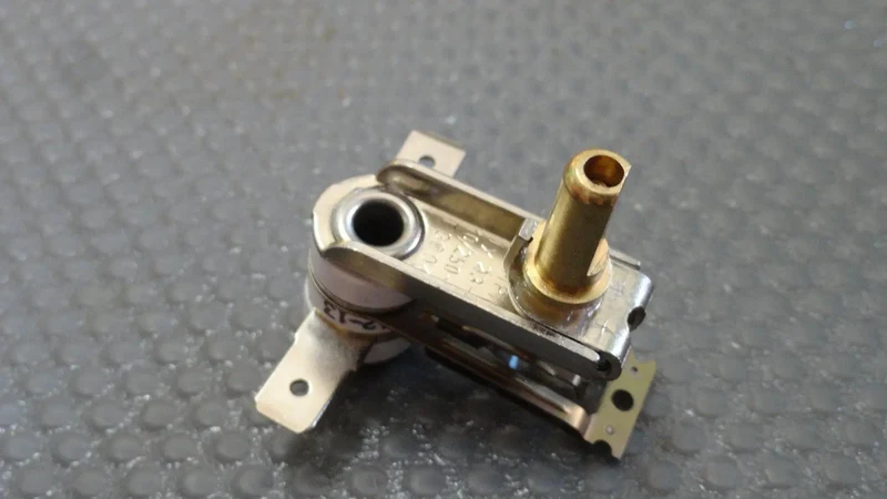 Termostato ferro per f99p-f91 ty 23 senza bimetal Unitekno