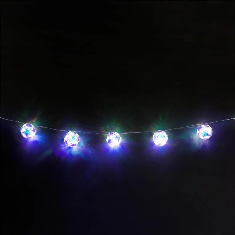 String lights. 285 cm