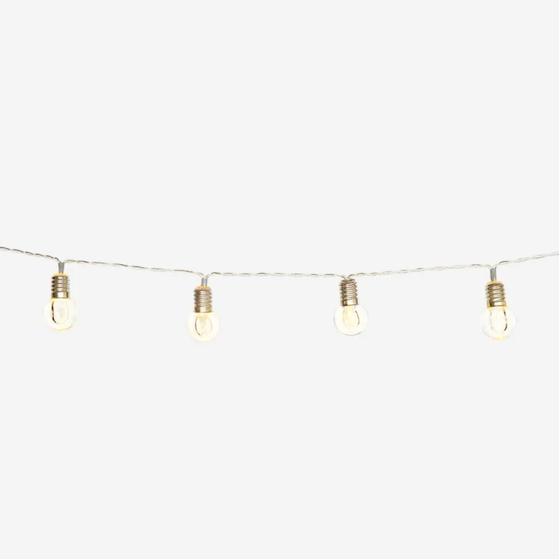 String lights suitable for outdoor use. 390 cm