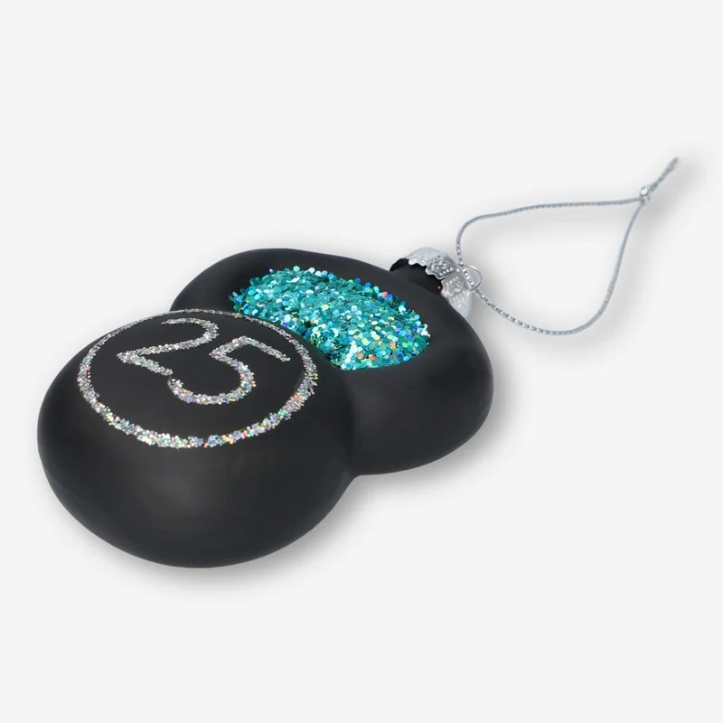 Christmas bauble. Kettlebell