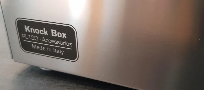 Battifondi e cassetto in acciaio inox per macchina da caffè Lelit