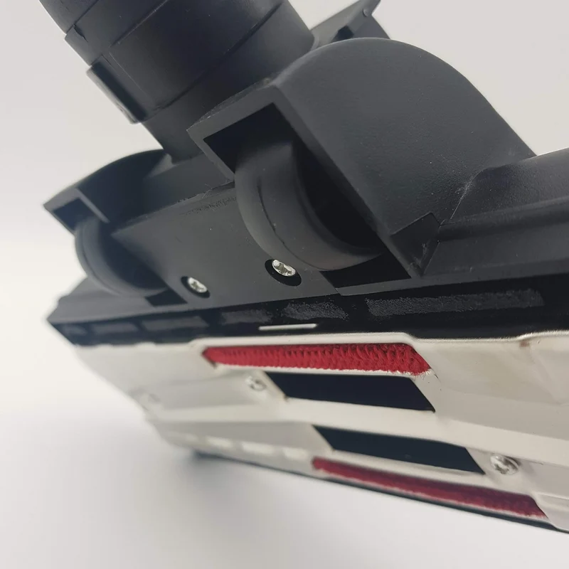 Spazzola Universale con Ruote per Aspirapolvere – 7 Raccordi Inclusi – Ideale per Pavimenti, Parquet, Moquette e Tappeti