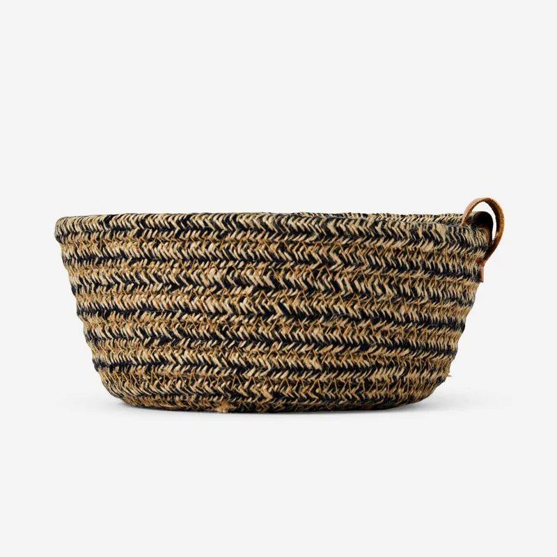 Dark weaved basket - 16 cm