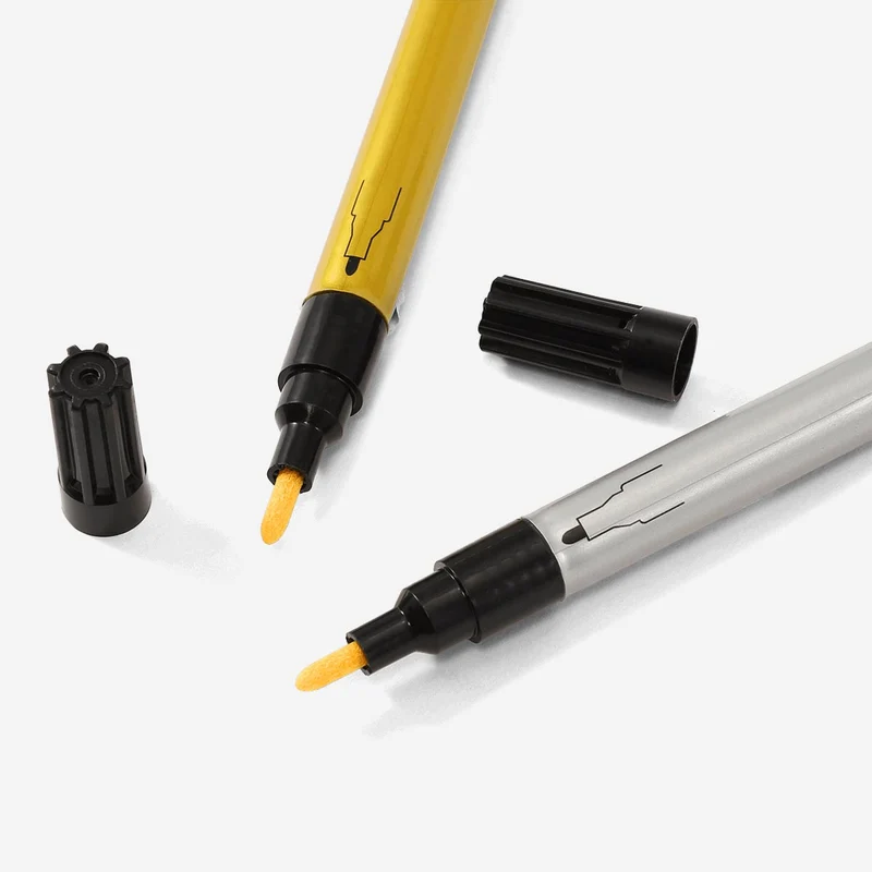 Metallic felt tip pens - 2 pcs