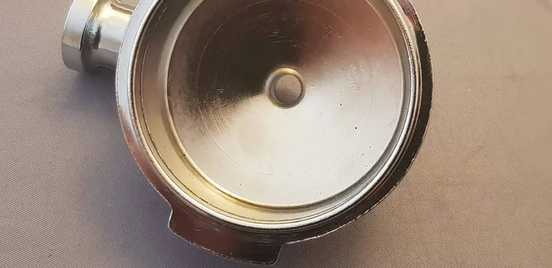 Portafiltro Faema senza manico, convogliatore e filtro m10