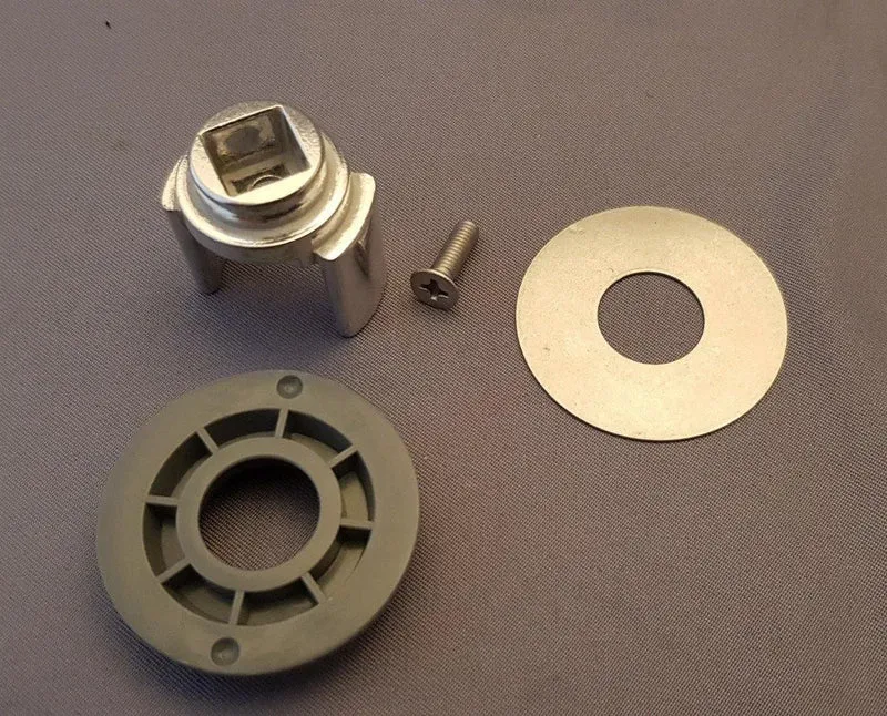 Kit giunto,vite, spessore,boccola per accessorio tritacarne Kenwood multione mixer