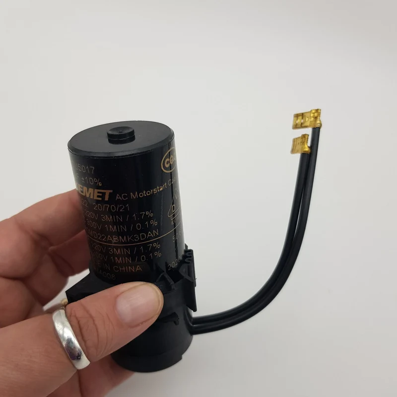 Condensatore di avviamento start 80mf,220-300v, 117U5017 Skl