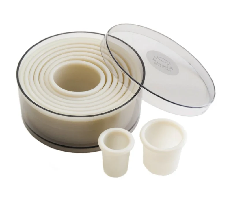 Set di 9 tagliapasta rotondi bianchi LACOR 68091