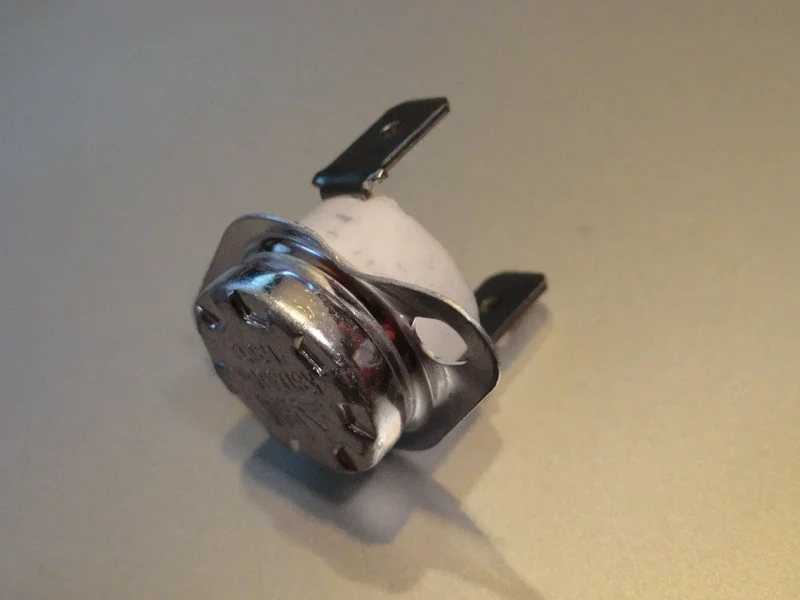 Termostato 175°nc flangia a scalino Micromic