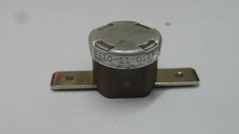Termostato 115° na Universale