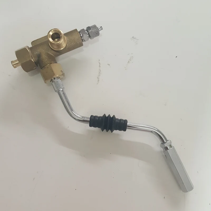 Rubinetto con lancia vapore Quick Mill