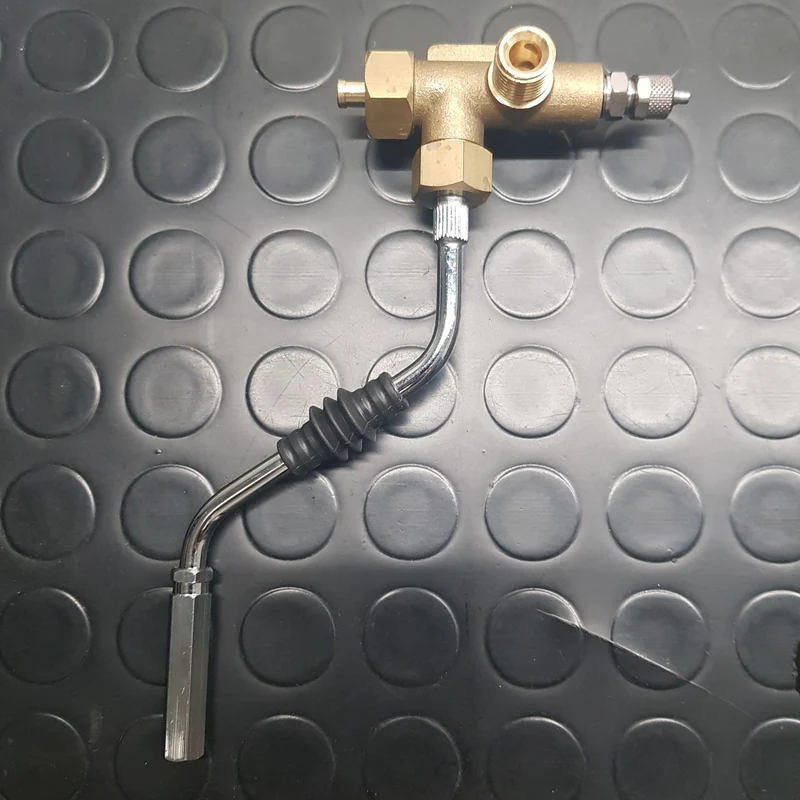 Rubinetto con lancia vapore Quick Mill