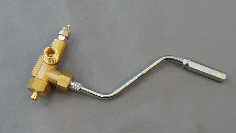Rubinetto con lancia vapore Quick Mill