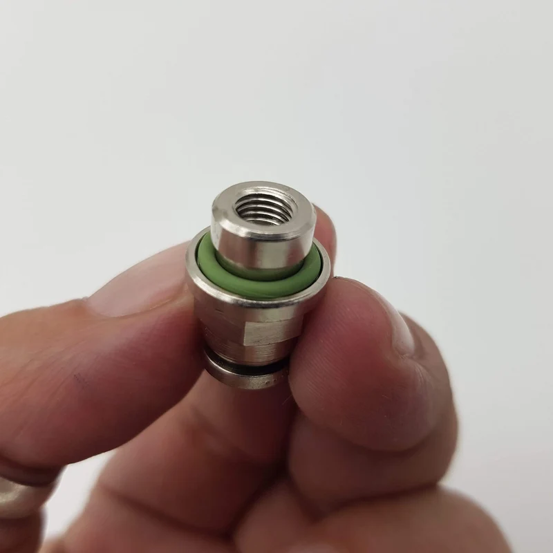 Raccordo a innesto rapido con filettatura 6x0.75 all'interno dis 6452 Lelit